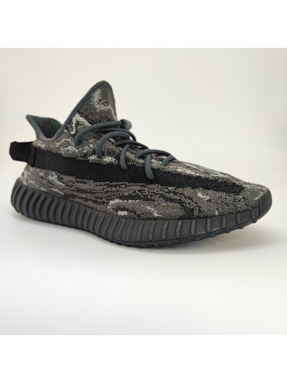 adidas Yeezy Boost 350 V2 MX Dark Salt Men's Size 10.5 US Shoes ID4811